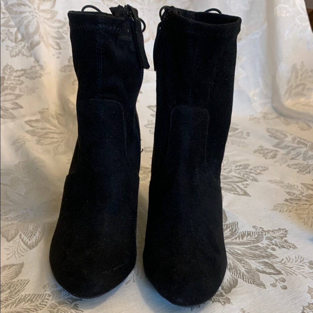 Material Girl Black Ankle Booties with Chunky Heel